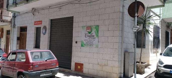 Rif 134 ( Attività Commerciale in Via Vittorio Veneto )