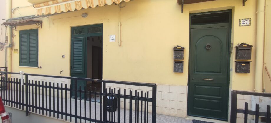 Rif 281 ( Appartamento in Via Madonna del Carmine )